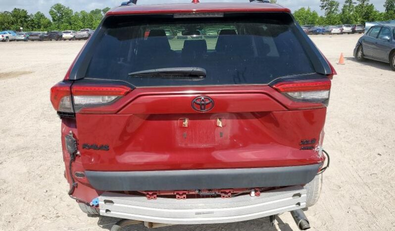 
								2020 Toyota Rav4 full									