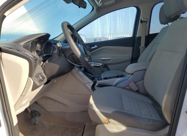 
								2015 Ford Escape se full									