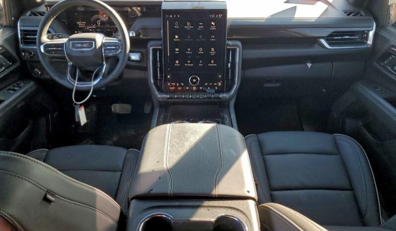 
								2025 Gmc Yukon full									