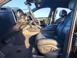 
										2023 Porsche Cayenne full									