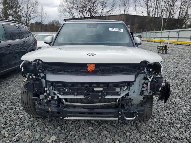 2023 Rivian R1s