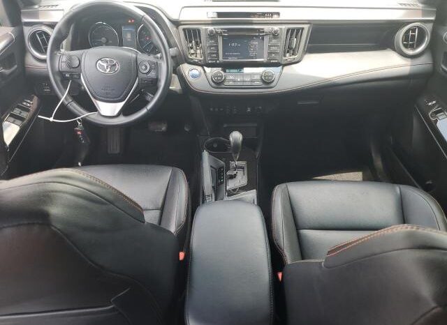 
								2018 Toyota Rav4 full									