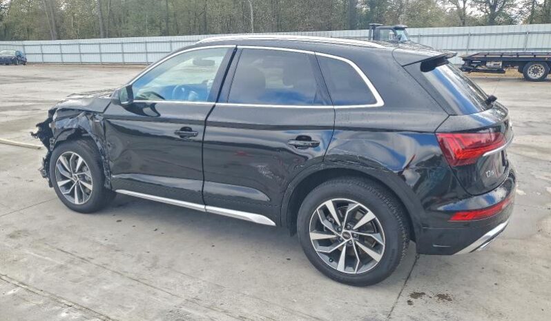 
								2022 Audi Q5 full									
