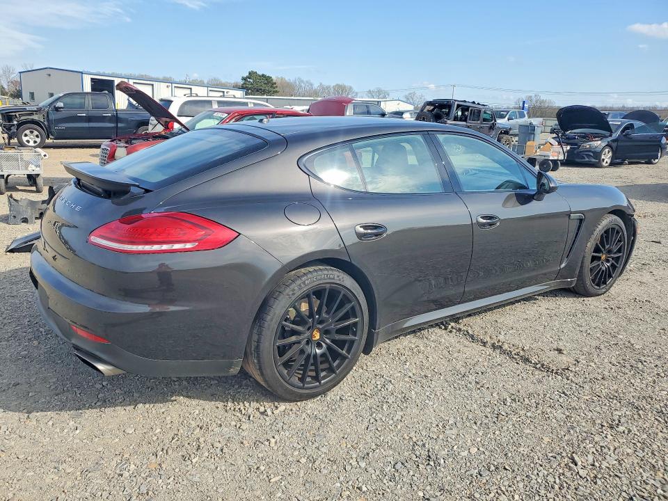 2016 Porsche Panamera