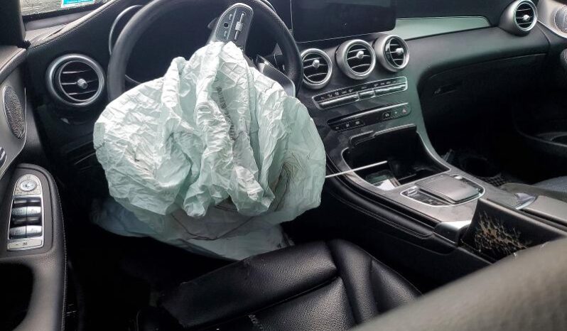 
								2020 Mercedes-benz Glc coupe full									