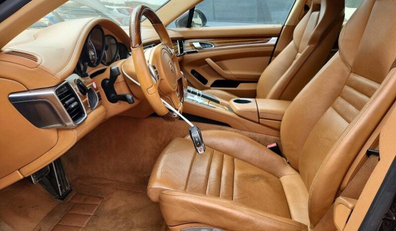 
								2013 Porsche Panamera full									