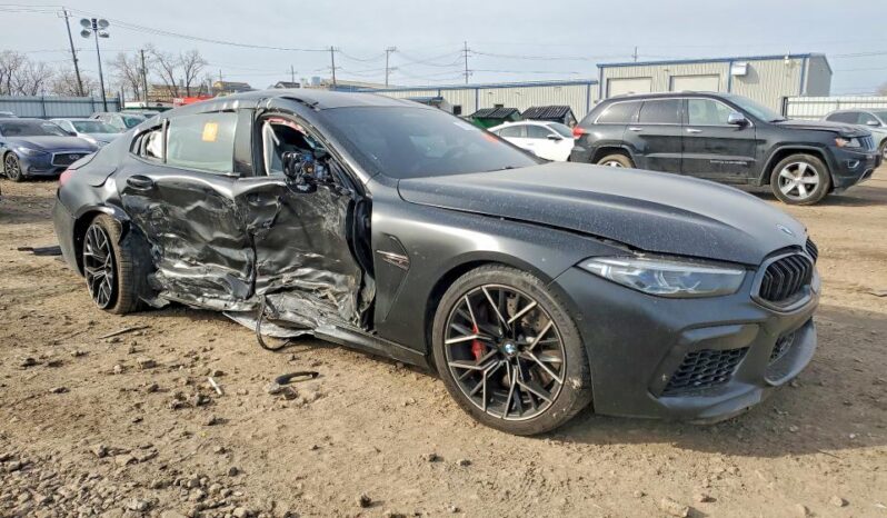 
								2022 BMW M8 full									
