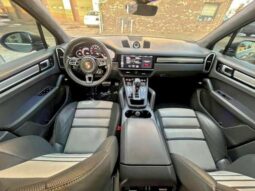 
										2020 Porsche Cayenne full									