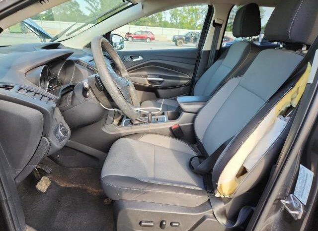 
								2017 Ford Escape se full									