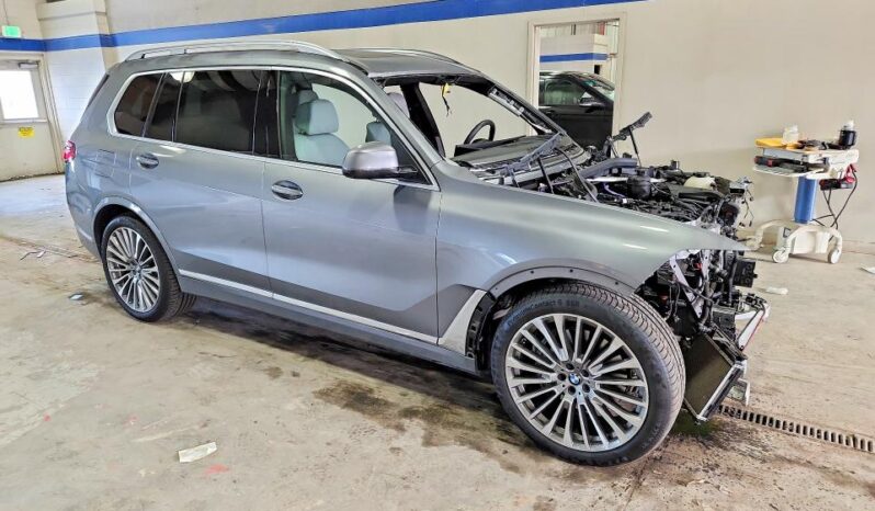 
								2025 BMW X7 full									