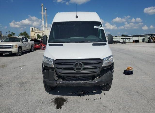 
								2022 Mercedes-benz Sprinter full									