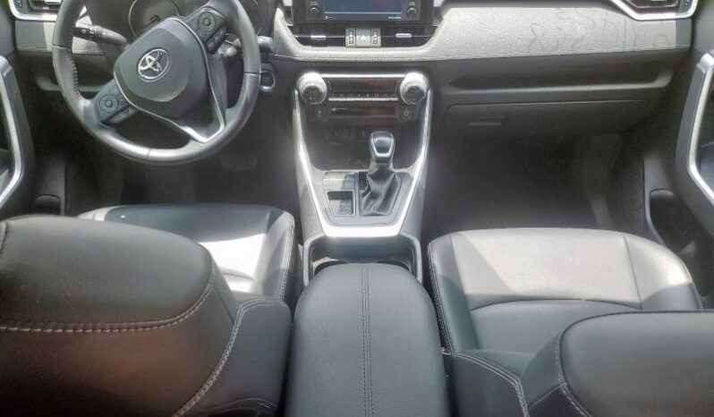 
								2020 Toyota Rav4 full									