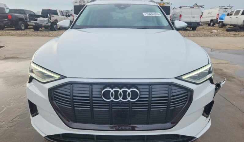 
								2021 Audi E-tron full									