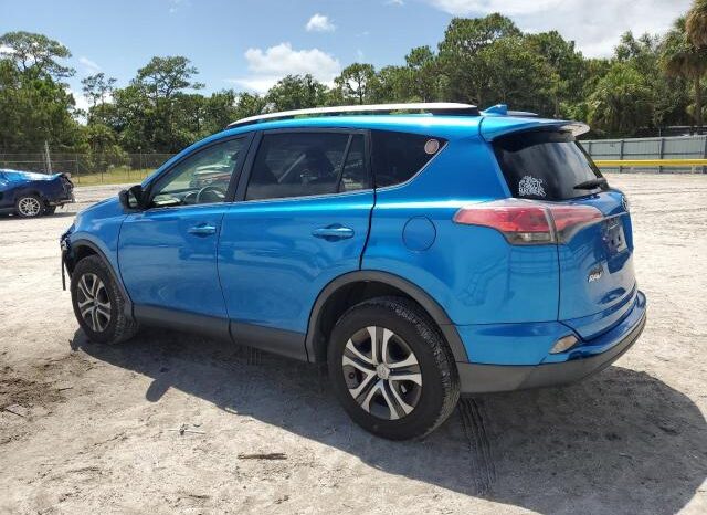 
								2018 Toyota Rav4 full									