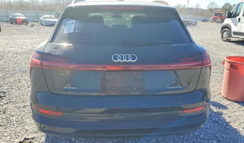 
								2021 Audi E-tron full									
