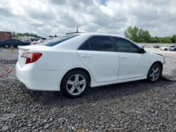 
										2014 Toyota Camry l full									