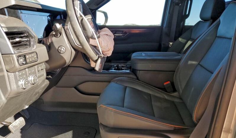 
								2026 Gmc Yukon full									