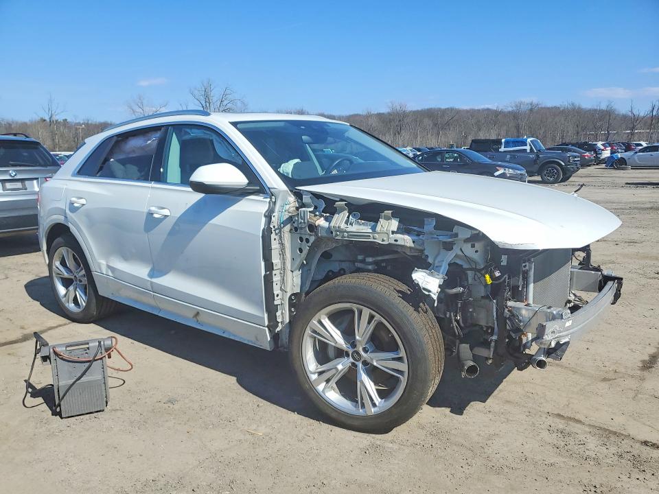2023 Audi Q8
