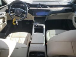 
										2021 Audi E-tron full									