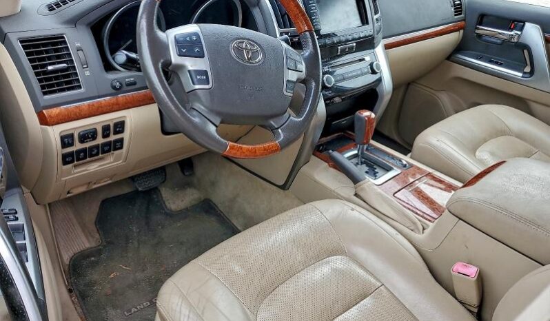 
								2014 Toyota Land cruiser full									