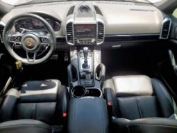 
										2018 Porsche Cayenne full									