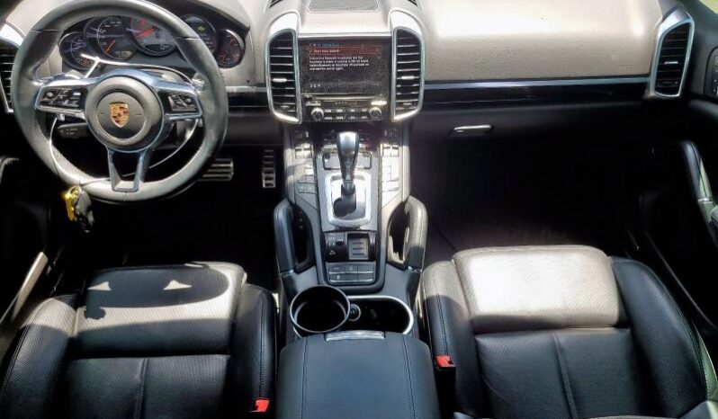 
								2018 Porsche Cayenne full									