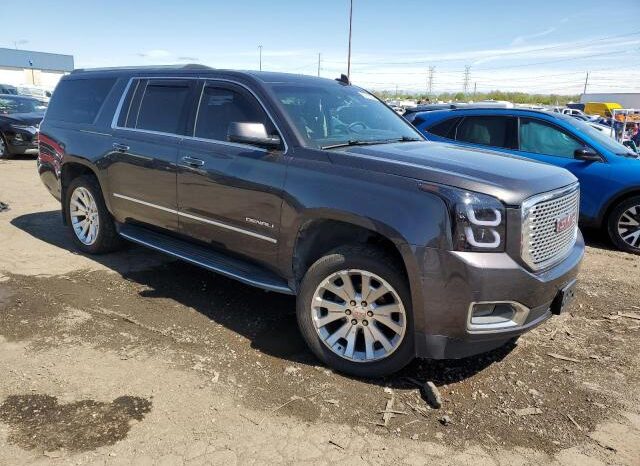 
								2017 Gmc Yukon full									