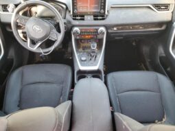 
										2020 Toyota Rav4 full									