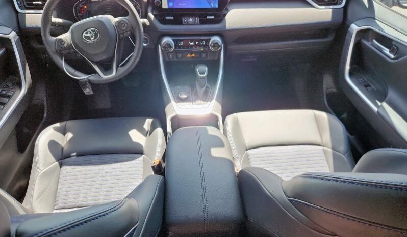 
								2024 Toyota Rav4 full									
