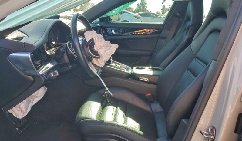 
								2018 Porsche Panamera full									