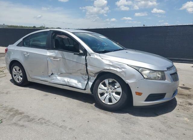 
								2014 Chevrolet Cruze full									