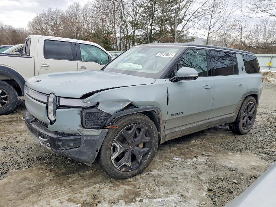 2023 Rivian R1s