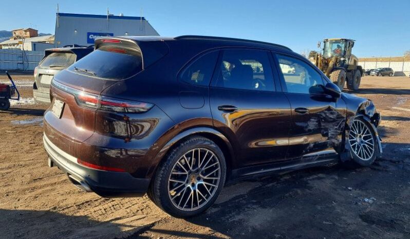 
								2020 Porsche Cayenne full									