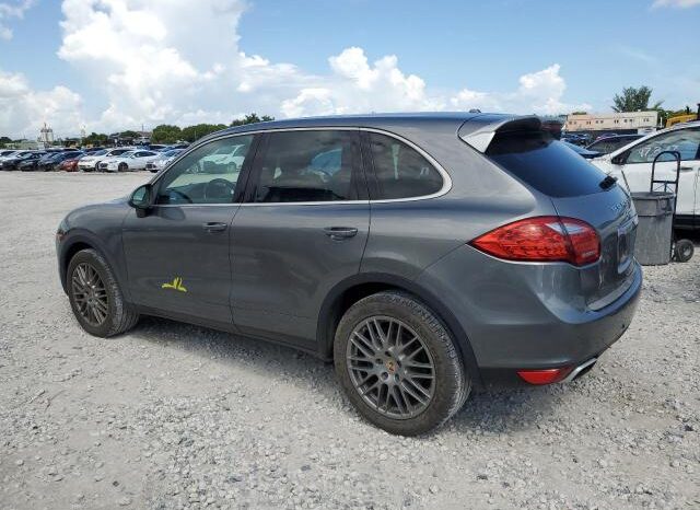 
								2014 Porsche Cayenne full									
