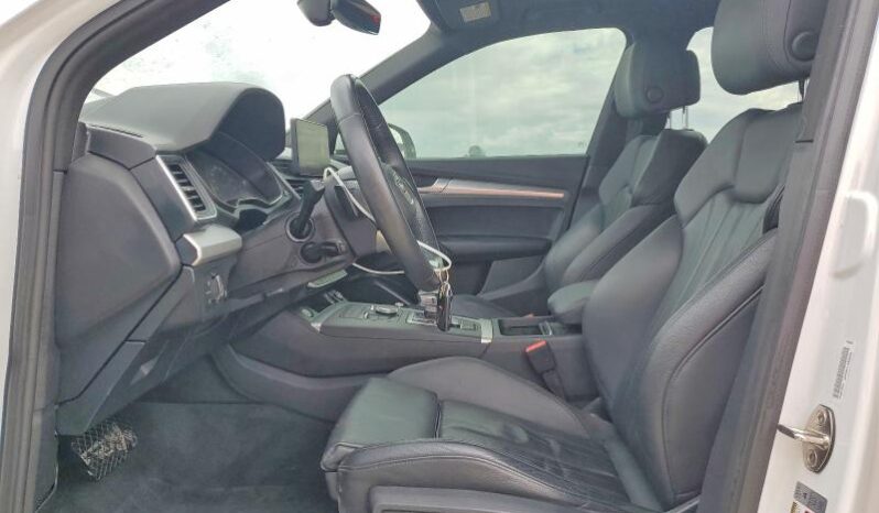 
								2020 Audi Q5 full									