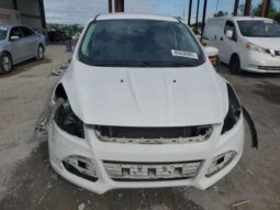
										2015 Ford Escape se full									