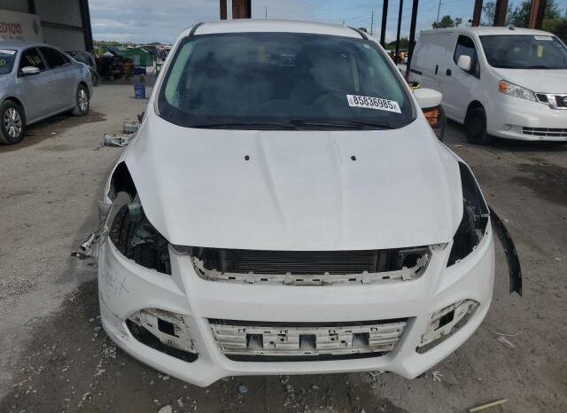 
								2015 Ford Escape se full									