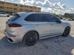 
										2017 Porsche Cayenne full									