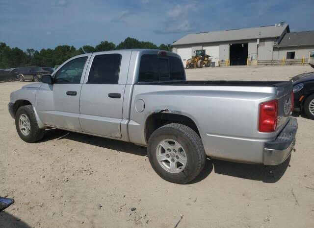 
								2005 Dodge Dakota full									