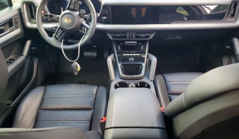 
								2024 Porsche Cayenne full									