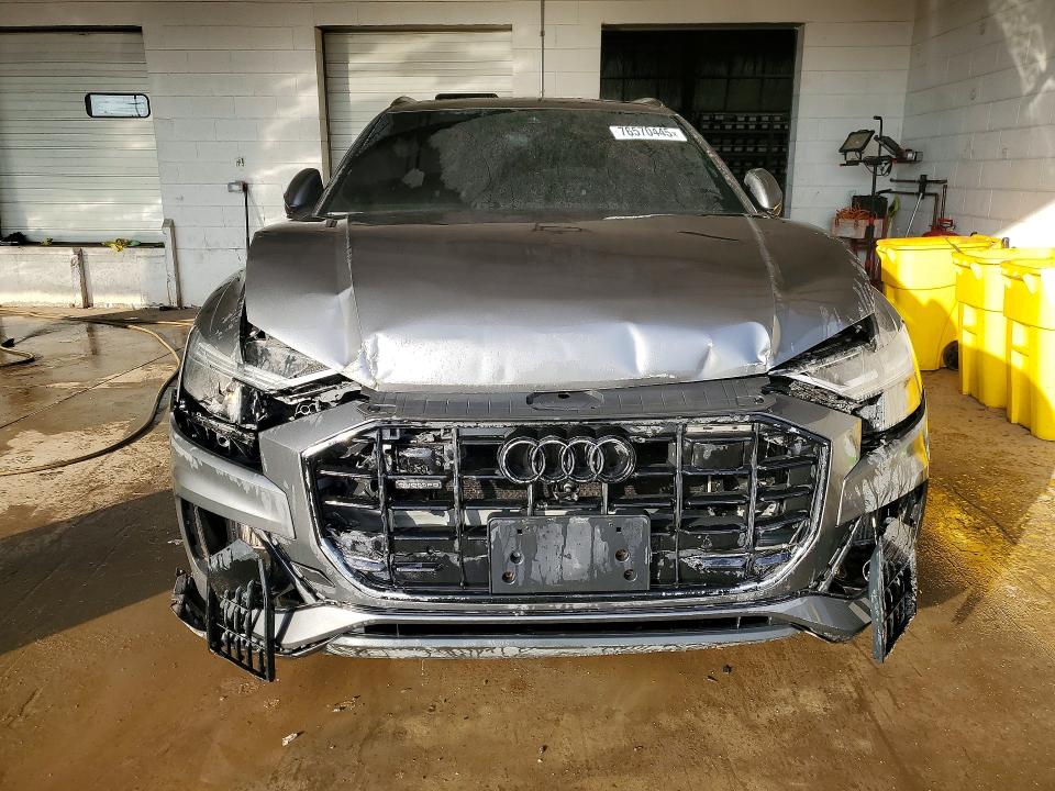 2019 Audi Q8