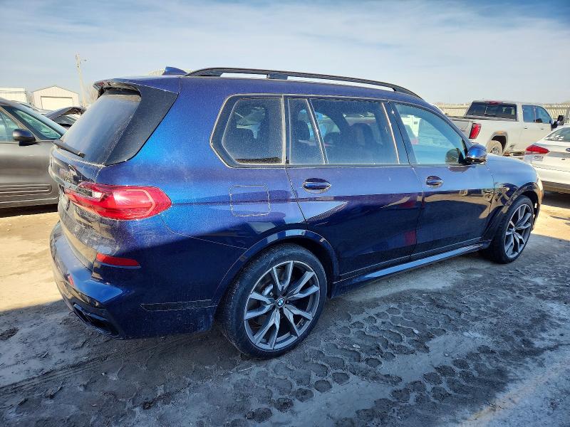 2022 BMW X7