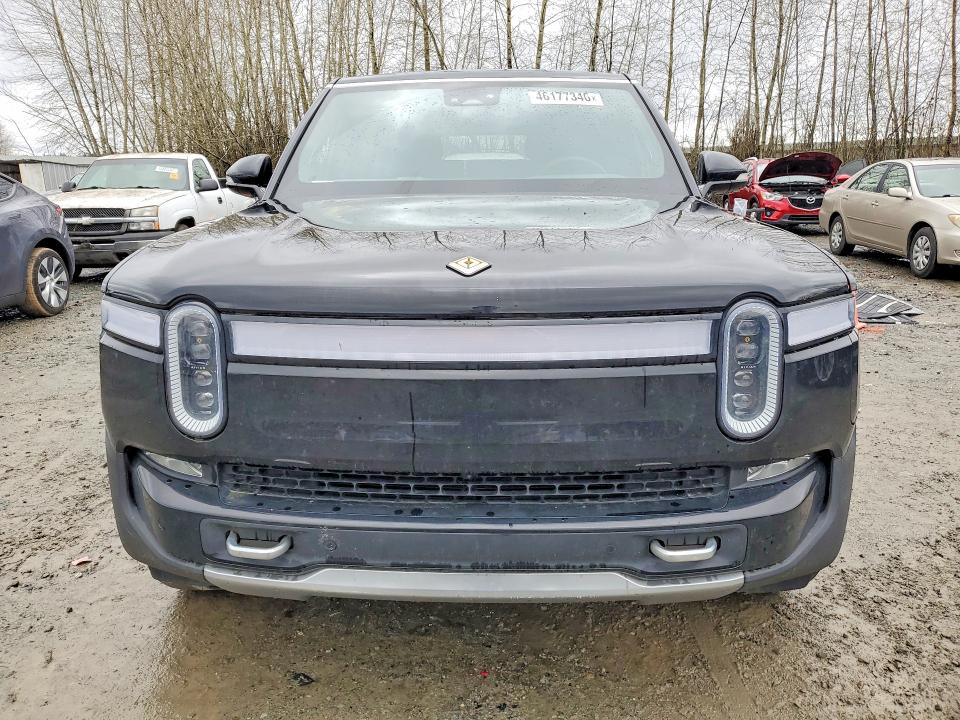 2023 Rivian R1s