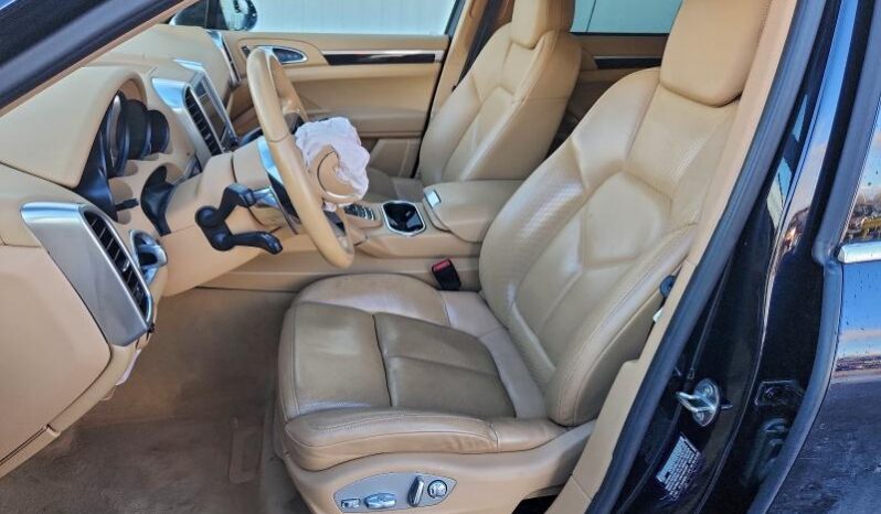
								2017 Porsche Cayenne full									
