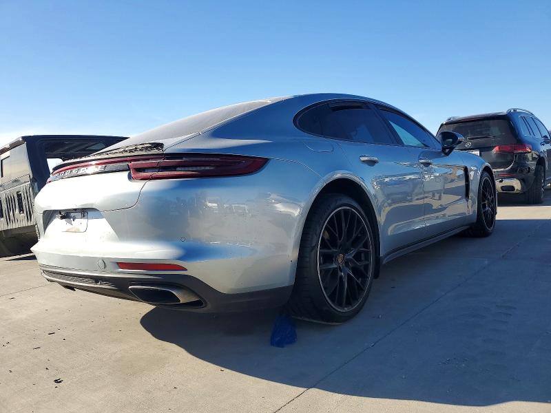 2018 Porsche Panamera