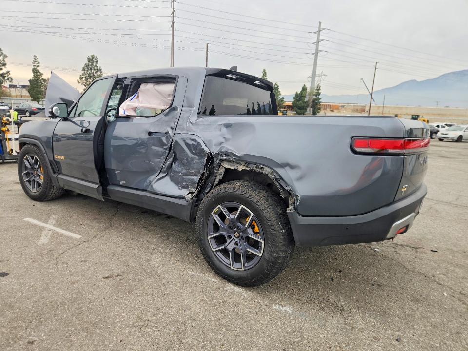 2022 Rivian R1t