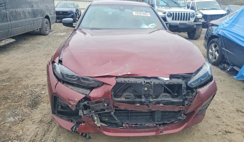 
								2023 BMW I4 full									