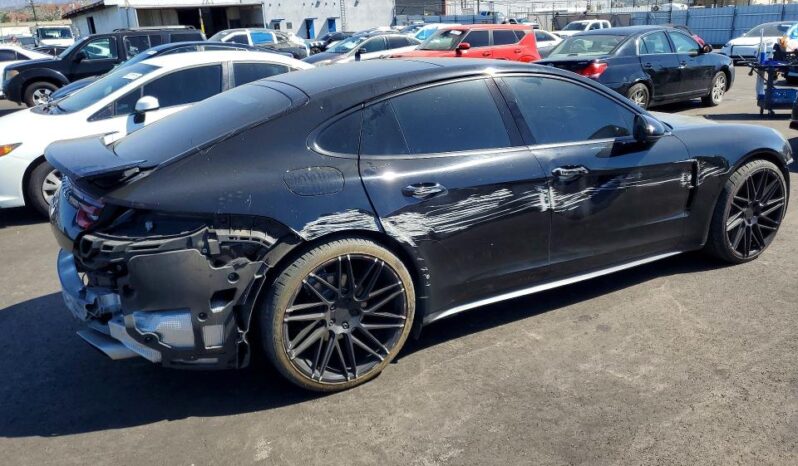
								2017 Porsche Panamera full									