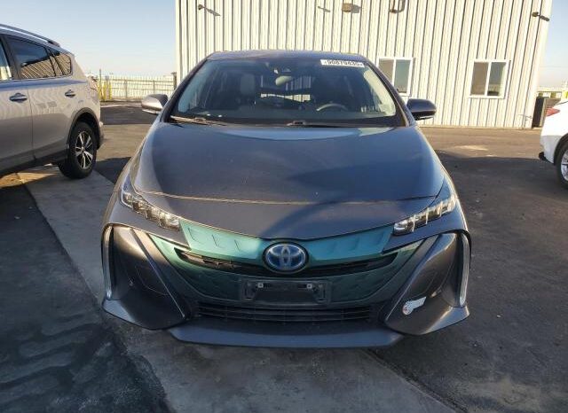 
								2017 Toyota Prius prim full									