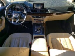 
										2019 Audi Q5 full									